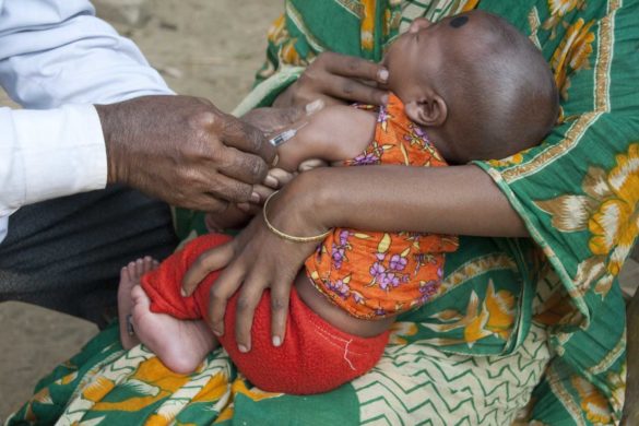 Children are vaccinated at Tarapur Saner Chor, Astadhor Union, Mymensingh, Bangladesh on 21 December 2009. Bangladesh Government runs immunization project in Mymensingh supported by UNICEF.